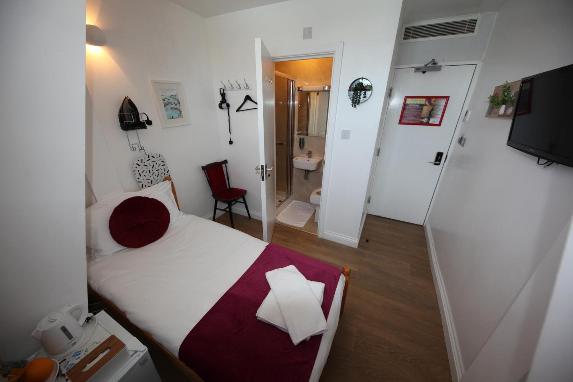 City London Hotel Exterior photo